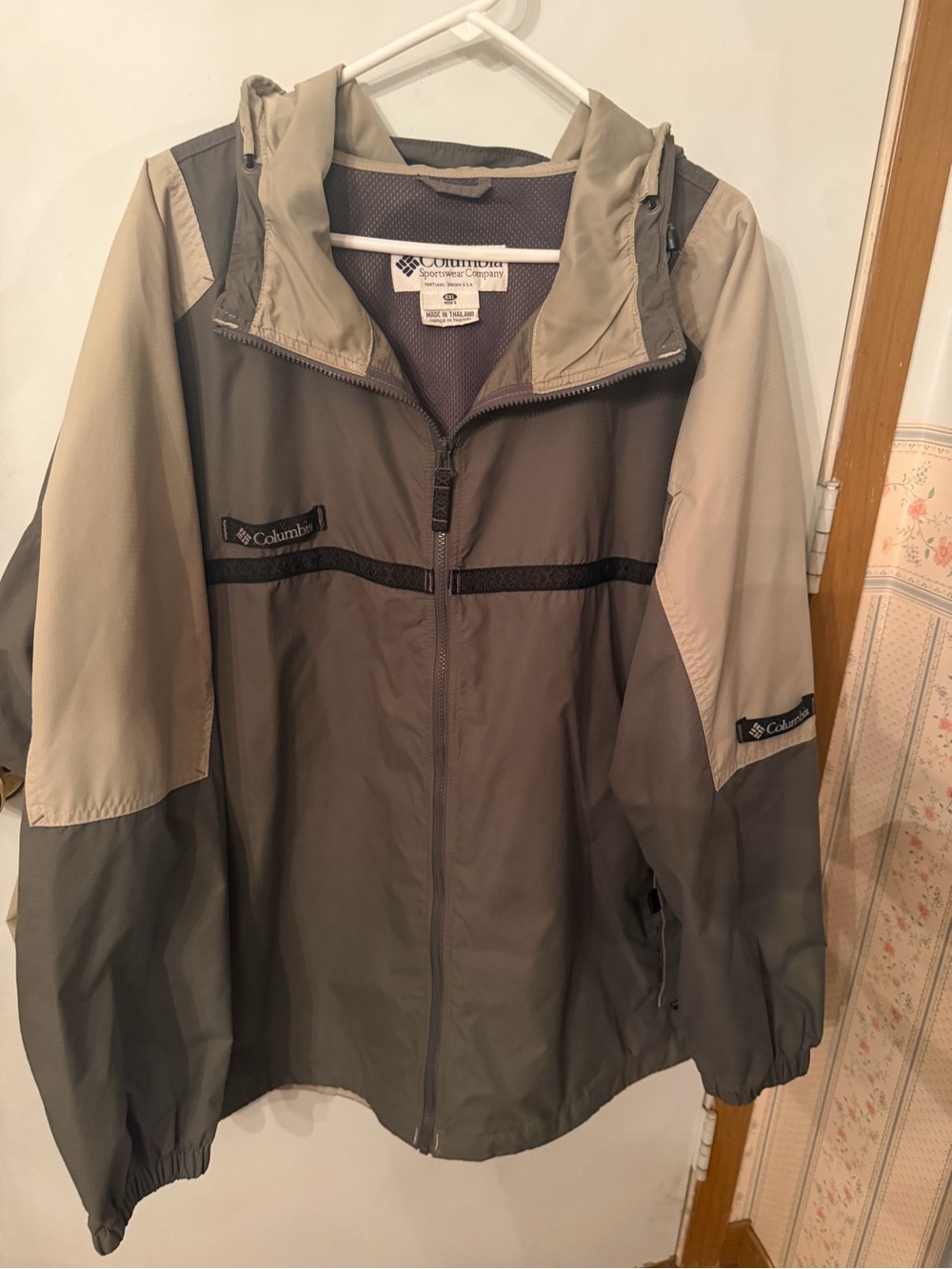 Vintage Columbia packable Colorblock Hooded Jacket